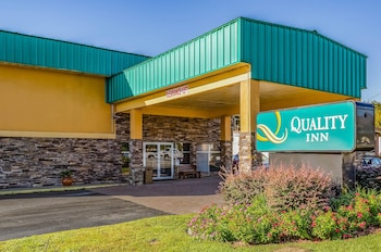 Quality Inn Charleston Gateway