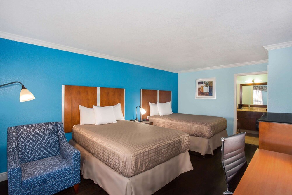 Room, Days Inn by Wyndham Florida City