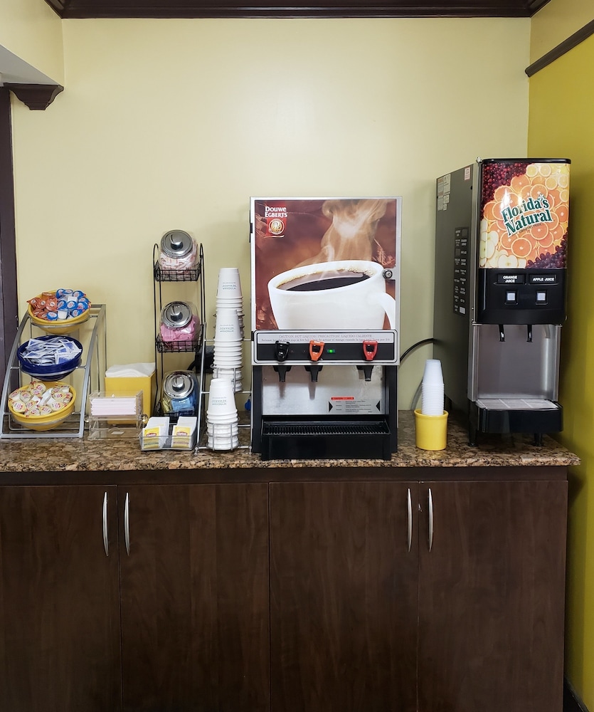 Coffee service, Days Inn by Wyndham Florida City