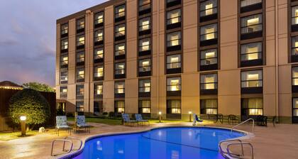 Hoteles en North Dallas, Dallas - Reserva en línea con descuento