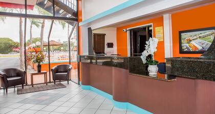 Howard Johnson by Wyndham Clearwater / Dunedin