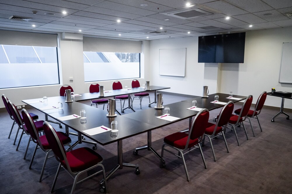 Crowne Plaza Canberra