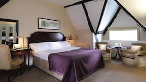 In-room safe, desk, iron/ironing board, free WiFi