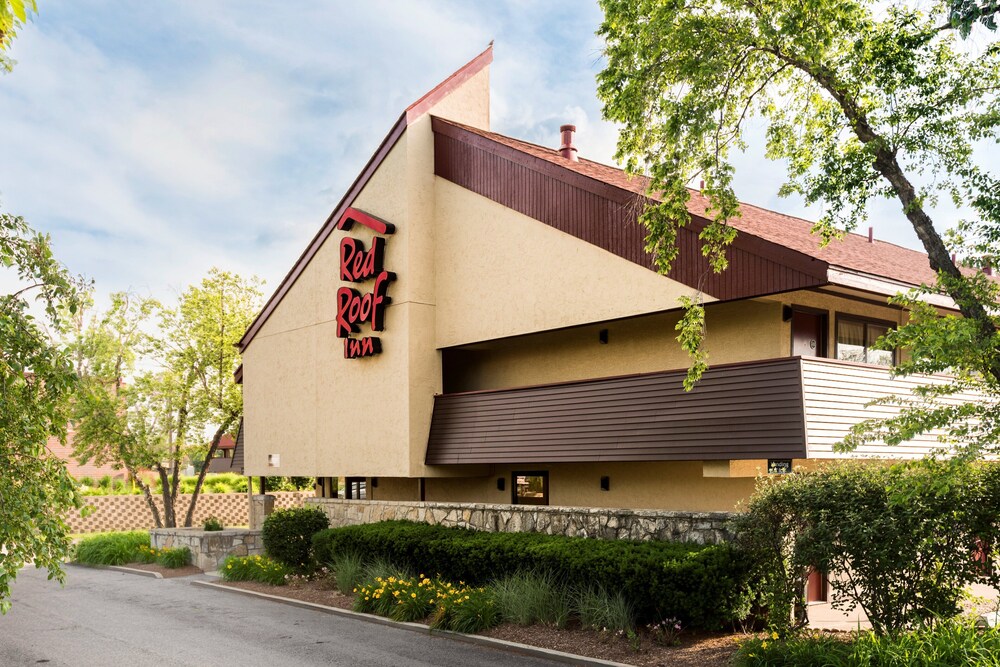 Red Roof Inn Rockford East - Casino District 