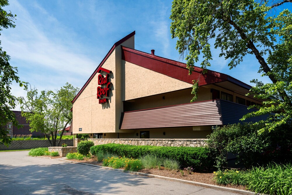 Red Roof Inn Rockford East - Casino District 