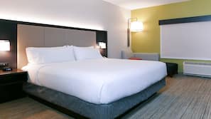 In-room safe, desk, iron/ironing board, free WiFi