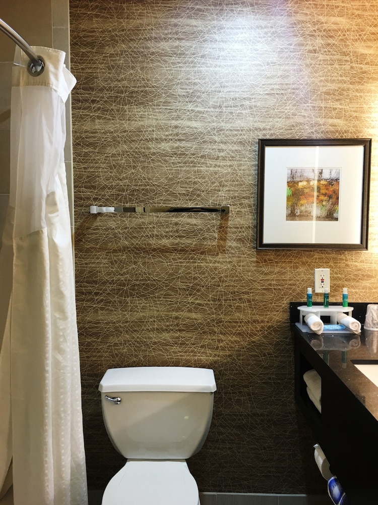 Holiday Inn Express Colton-Riverside North, an IHG Hotel