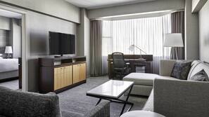 Down comforters, in-room safe, desk, laptop workspace