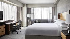 Down comforters, in-room safe, desk, laptop workspace