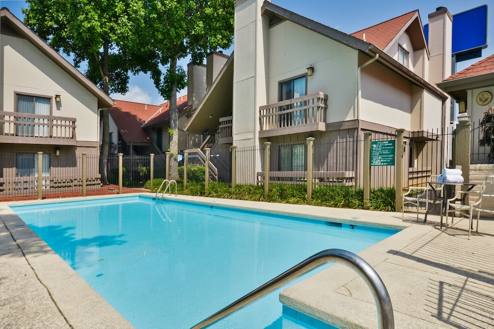 Arbor Suites at the Mall in Springfield Best Rates & Deals on Orbitz