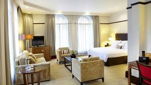 Premium bedding, in-room safe, desk, blackout curtains