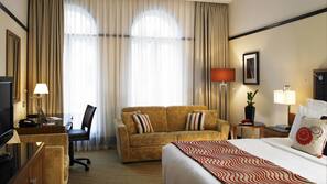 Premium bedding, in-room safe, desk, blackout curtains