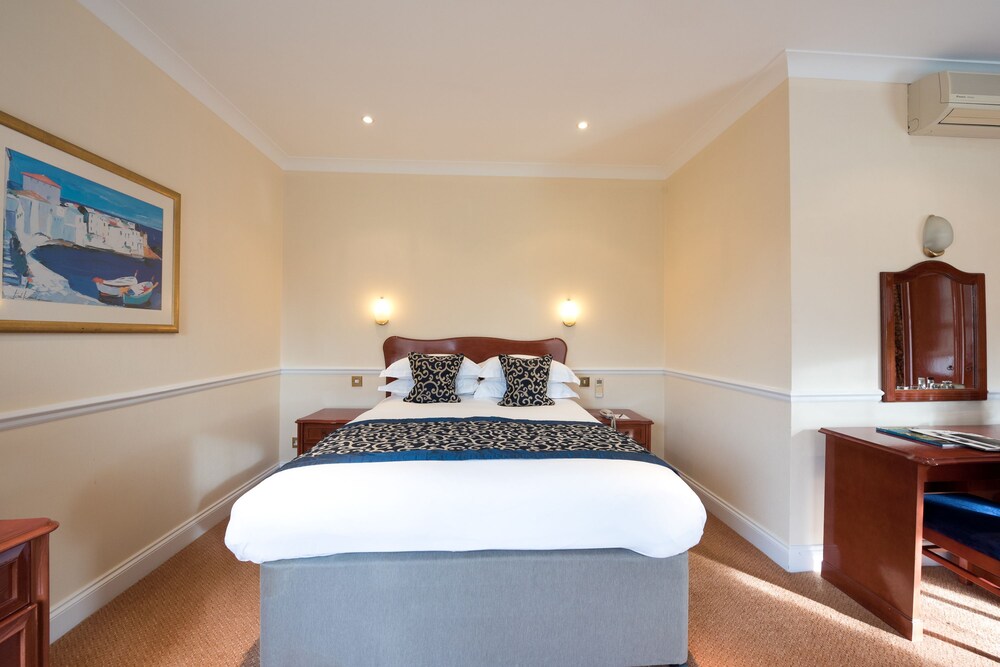 The Bromley Court Hotel in London Best Rates Deals on Orbitz