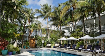 Parrot Key Hotel & Villas