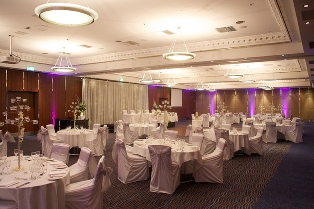 Indoor wedding, Novotel Sydney Brighton Beach