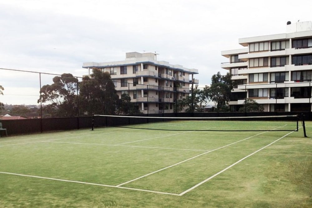 Tennis court, Novotel Sydney Brighton Beach