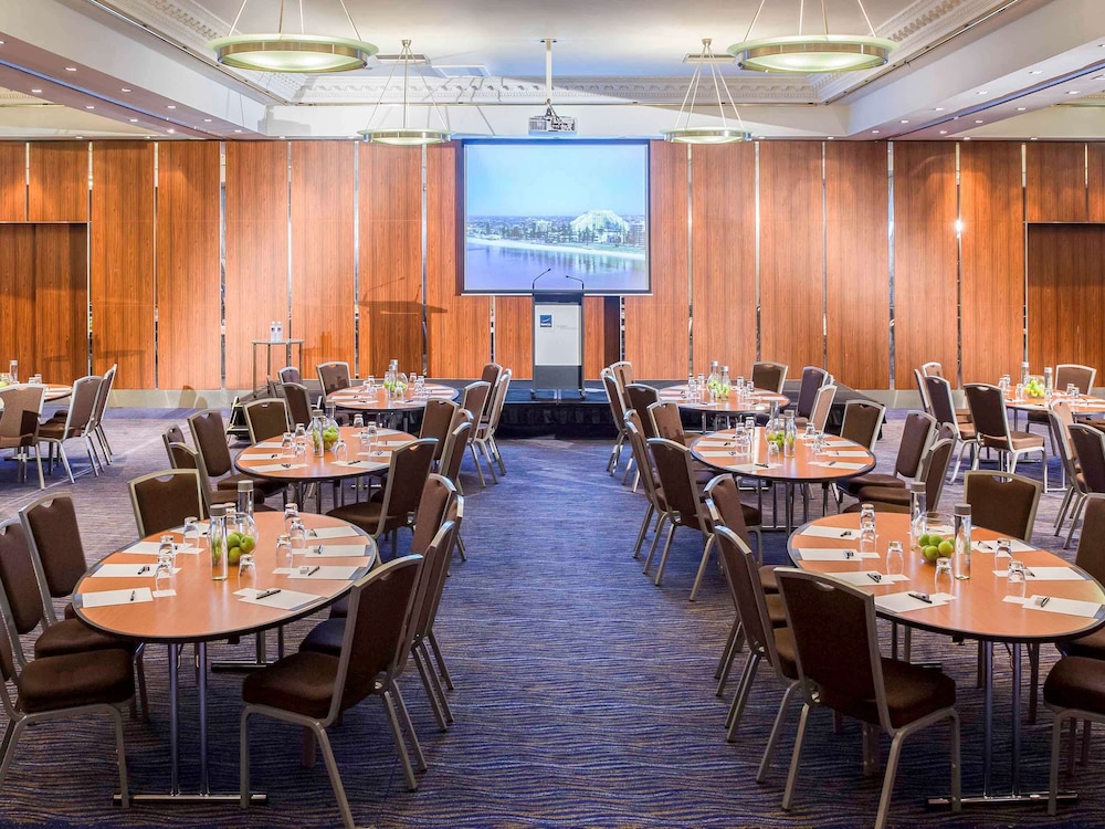Novotel Sydney Brighton Beach