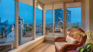Minibar, in-room safe, desk, blackout curtains