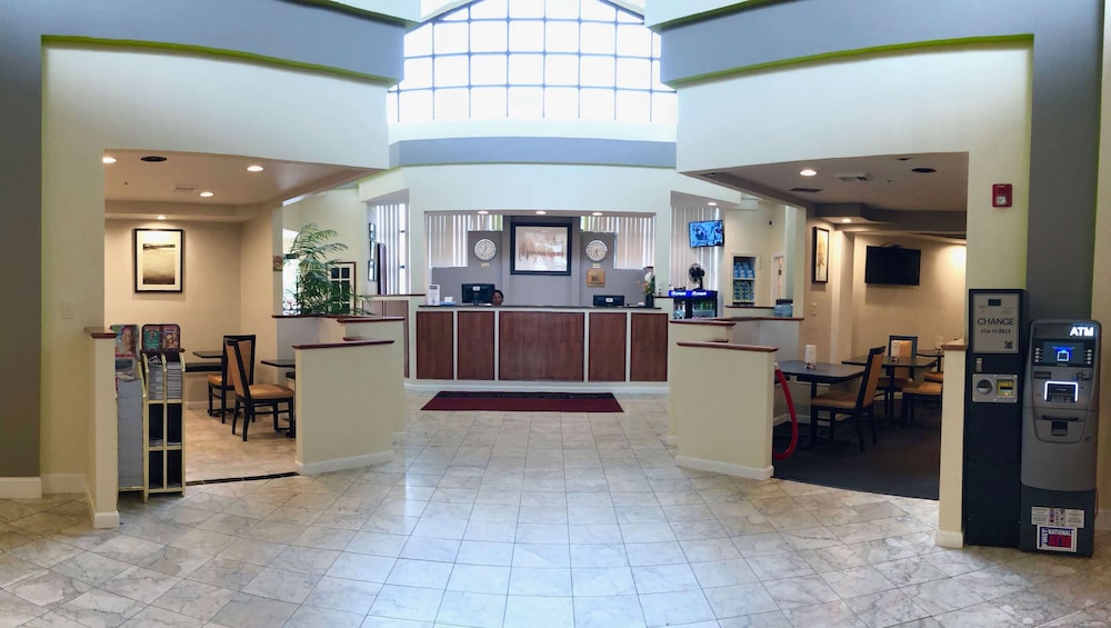 Lobby, Magnuson Hotel Virginia Beach