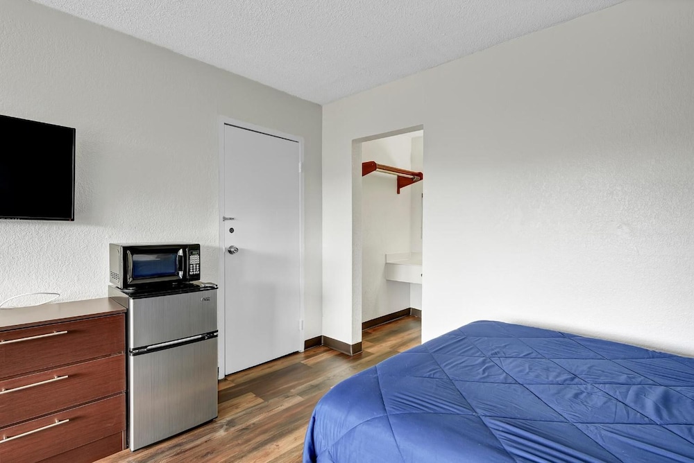 Zen Living Suites Extended Stay - Jacksonville - Orange Park