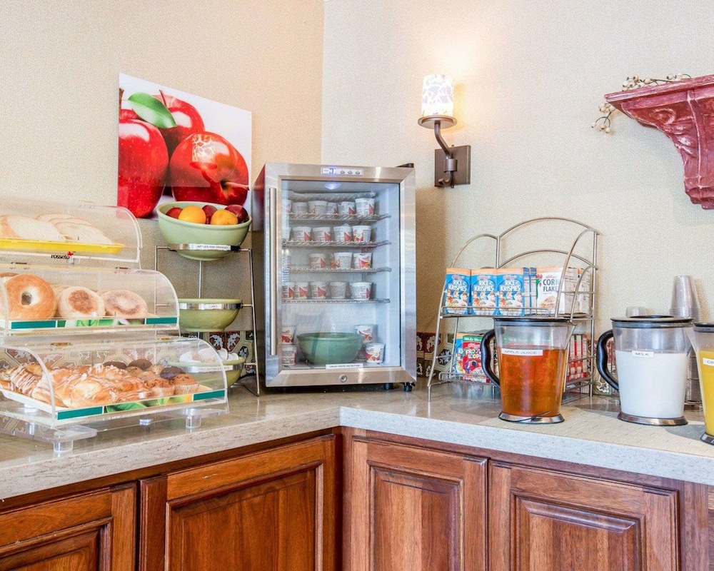 Breakfast area, Quality Inn Buellton - Solvang