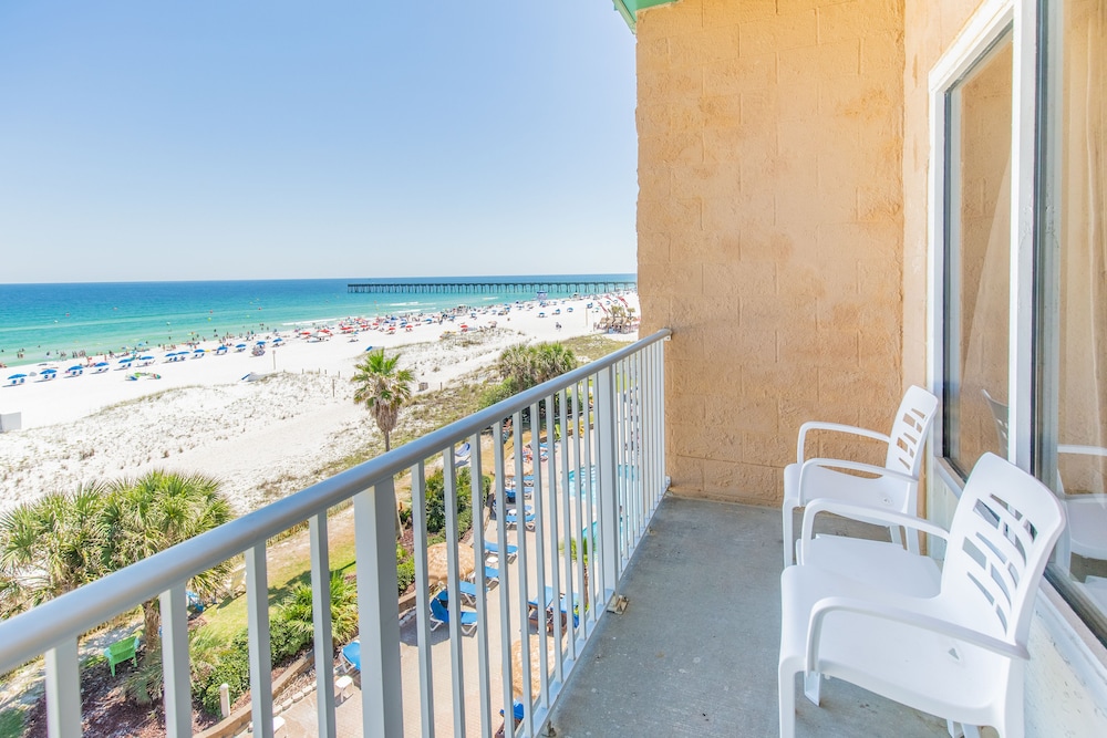 Balcony, Hampton Inn Pensacola Beach