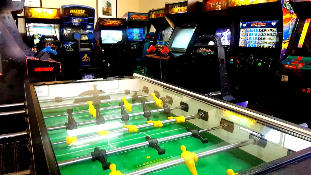 Arcade, Days Inn by Wyndham Miami International Airport