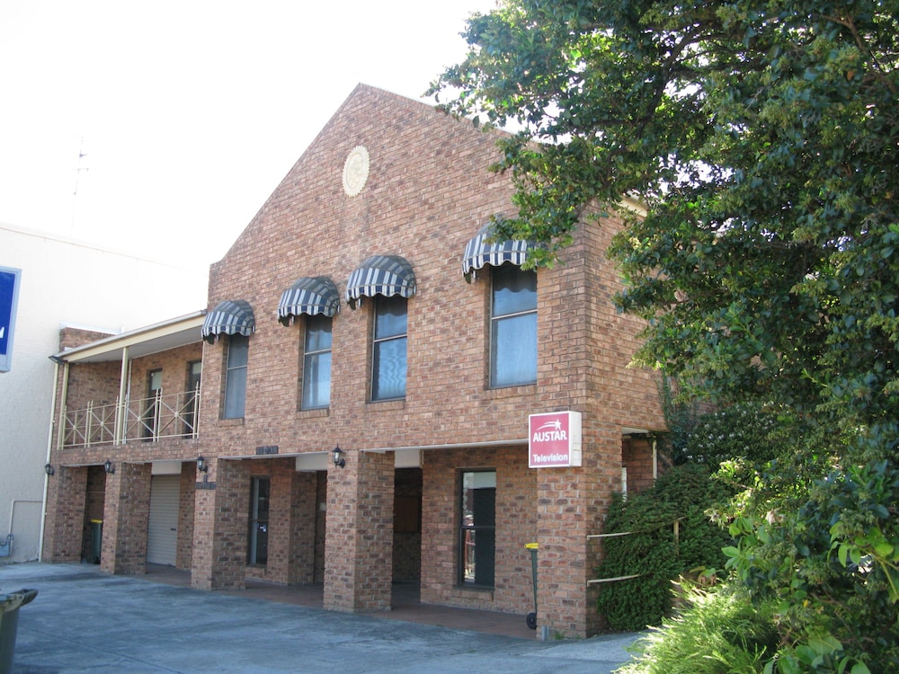 Exterior detail, Bakery Hill Motel