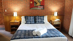 Minibar, iron/ironing board, free WiFi, alarm clocks