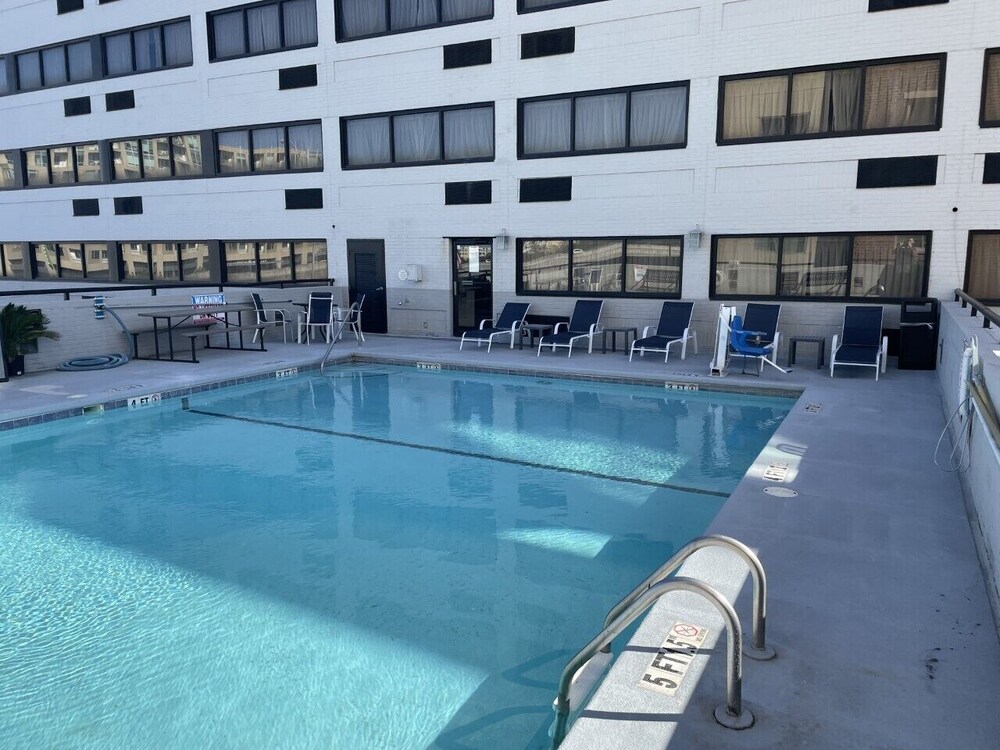 Comfort Inn Downtown Charleston