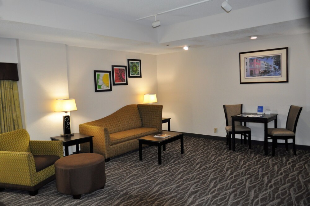 Comfort Inn Downtown Charleston