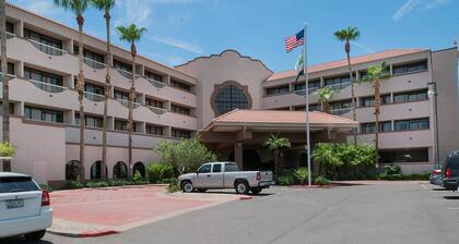 GreenTree Hotel Phoenix West