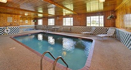 Quality Inn & Suites Grinnell near University
