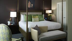 Frette Italian sheets, premium bedding, pillowtop beds, minibar
