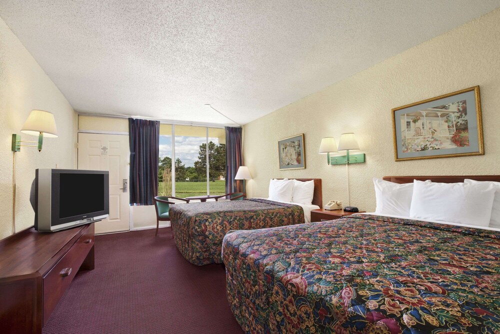 Days Inn by Wyndham Fort Pierce Midtown