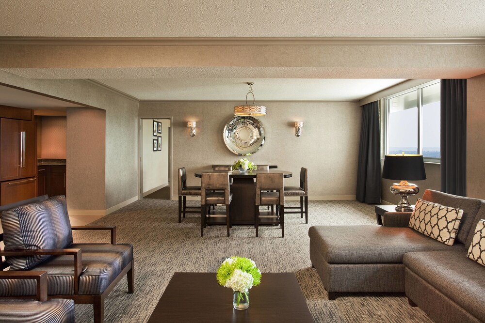 Sheraton Greensboro At Four Seasons Greensboro Usa Aarp
