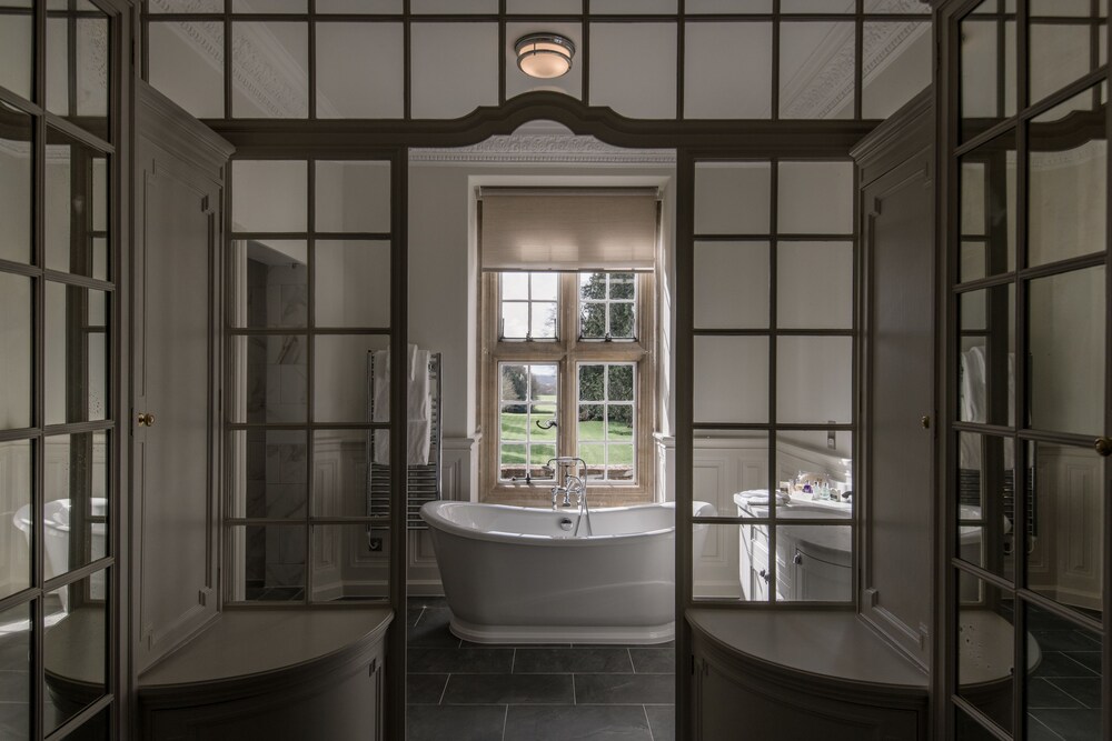 Bathroom, Tylney Hall