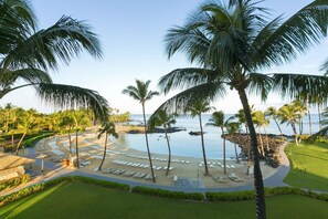 Private beach, white sand, beach cabanas, sun loungers