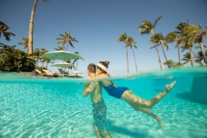 Outdoor pool, cabanas (surcharge), pool umbrellas
