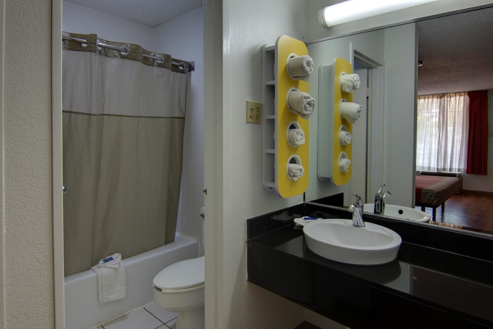 Bathroom, Motel 6 West Monroe, LA