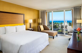 ホノルルマラソンに出る男友達三人のための上質なトリプルルーム だれどこ海外 ホノルルマラソンに出る男友達三人のための上質なトリプルルーム だれどこ海外