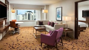 Pillowtop beds, in-room safe, desk, blackout drapes