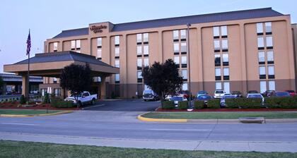 Hampton Inn Charleston-Downtown
