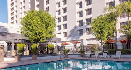 Marriott Riverside at the Convention Center