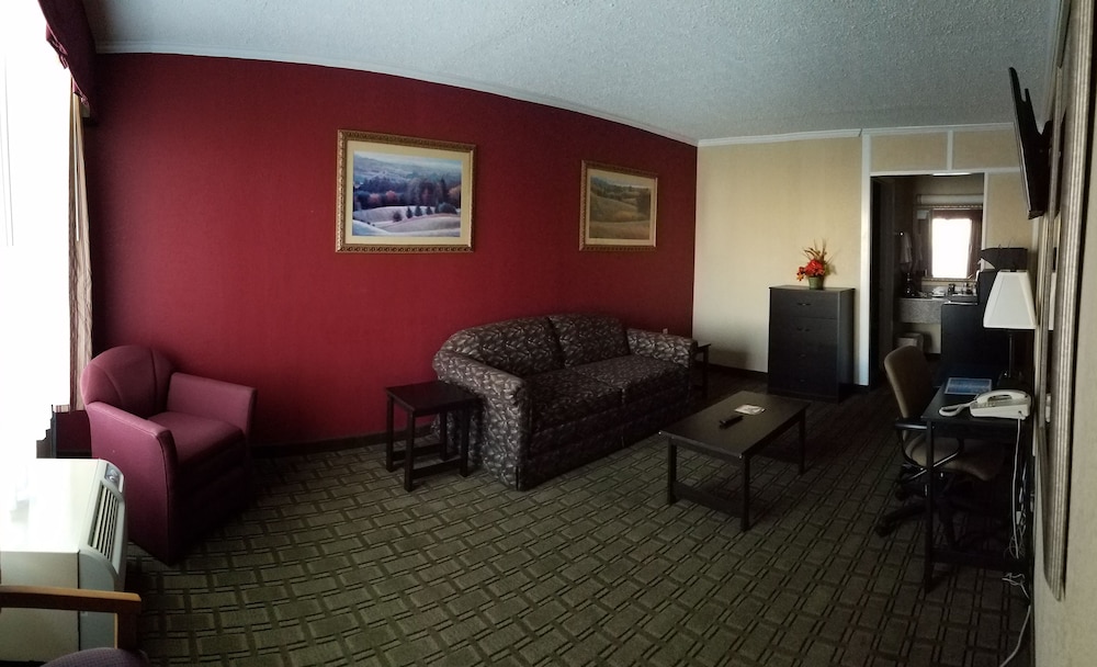 Living area, Travelodge by Wyndham Beckley