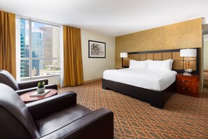 Premier Room, 1 King Bed (Ball Drop View) | In-room safe, desk, laptop workspace, blackout drapes