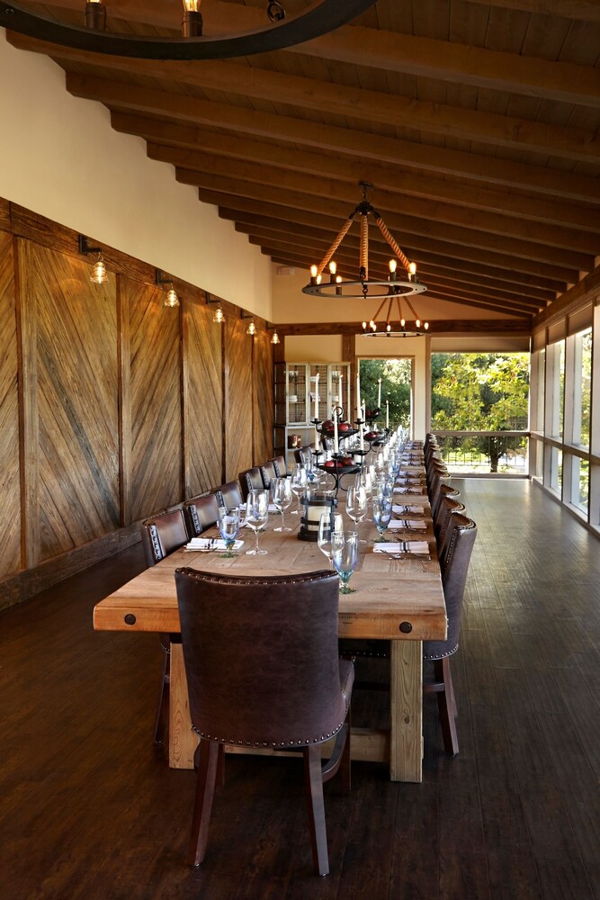 Temecula Creek Inn