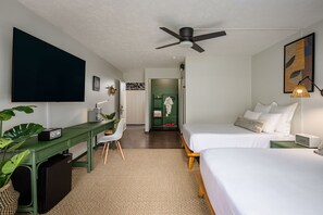 Deluxe Room, Garden View | Desk, blackout drapes, free WiFi, bed sheets