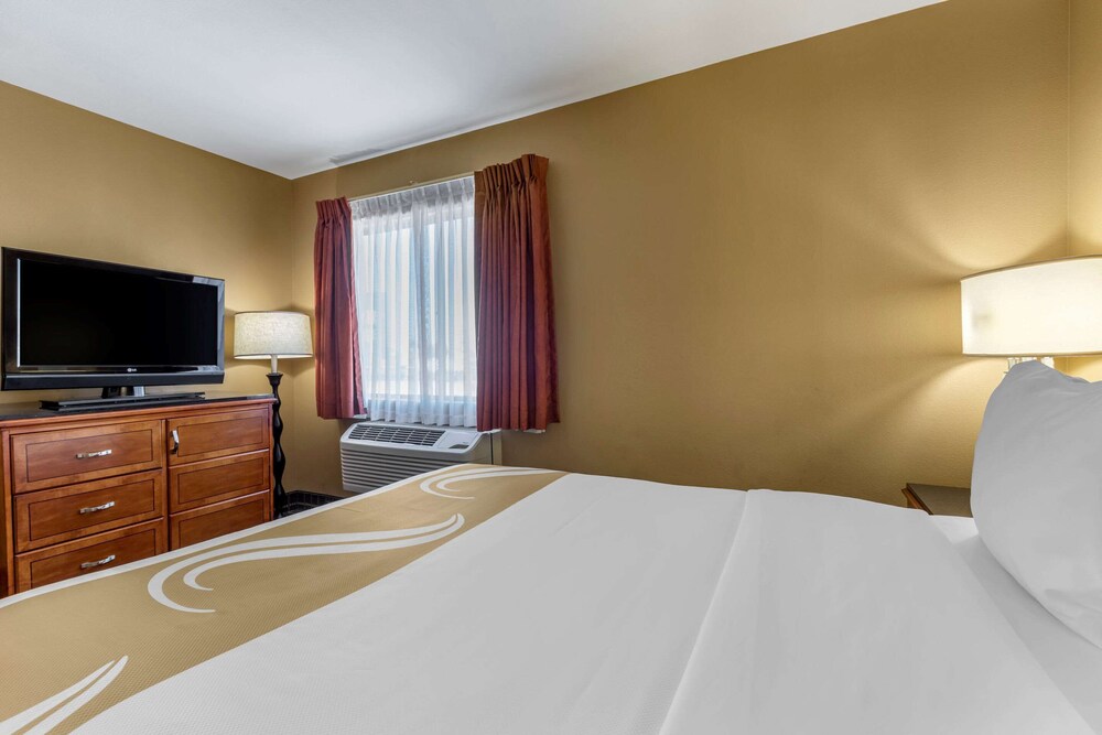 Quality Inn & Suites Westminster Seal Beach