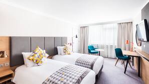 1 bedroom, in-room safe, desk, laptop workspace